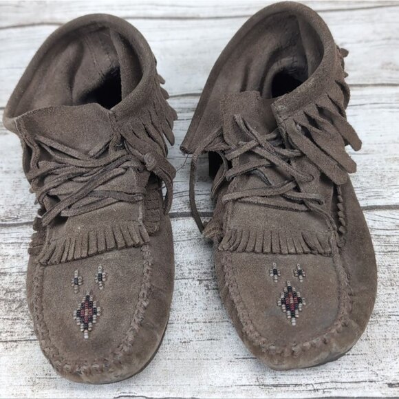 Manitobah Mukluks Shoes - Manitobah Mukluks Harvester suede moccasin boots Women Size 6